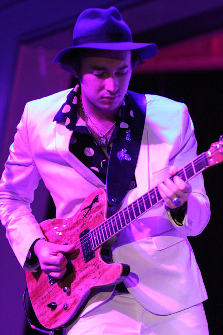 © Copyright 2015 Alan White. All Rights Reserved.