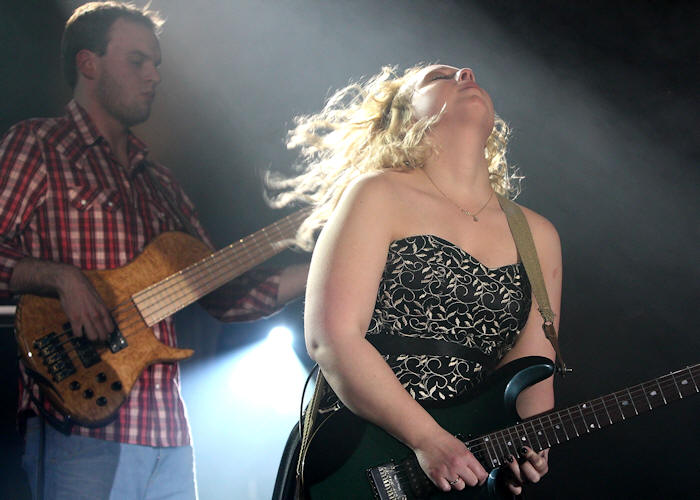 Chantel McGregor � Copyright 2010 Alan White. All Rights Reserved.