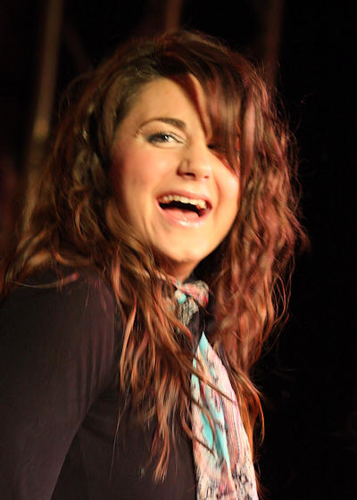 Roadhouse © Copyright 2010 Alan White. All Rights Reserved.