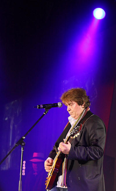 � Copyright 2010 Alan White. All Rights Reserved.