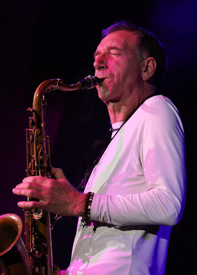 � Copyright 2010 Alan White. All Rights Reserved.