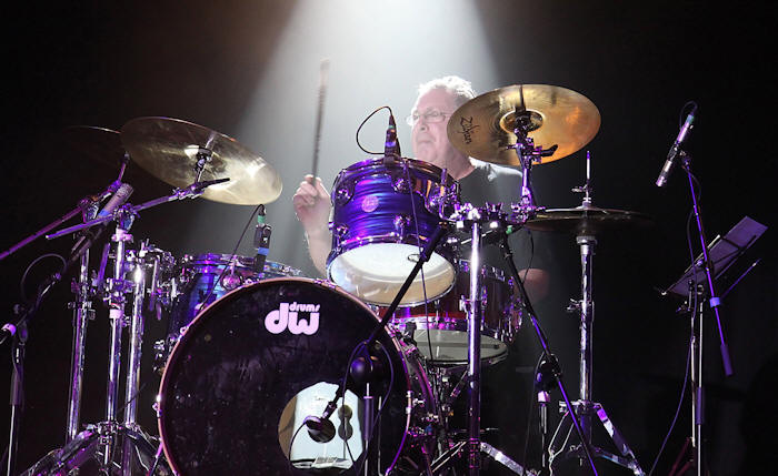 � Copyright 2010 Alan White. All Rights Reserved.