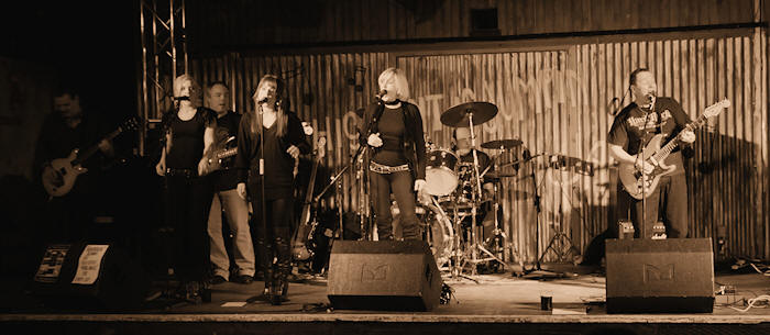 � Copyright 2011 Alan White. All Rights Reserved.