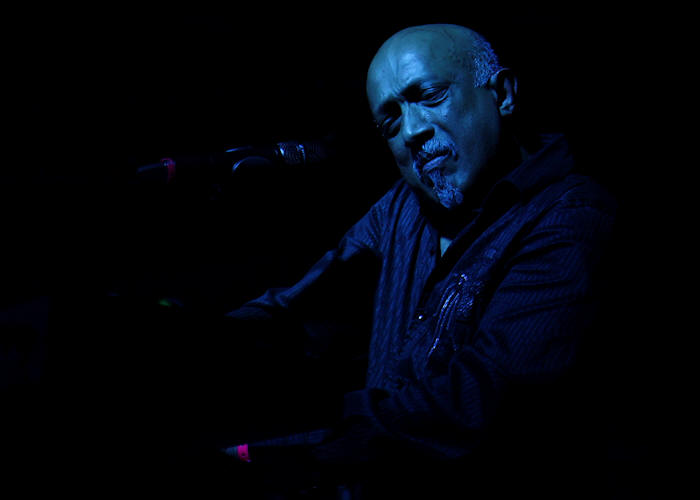 � Copyright 2012 Alan White. All Rights Reserved.