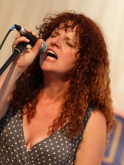� Copyright 2011 Alan White. All Rights Reserved.
