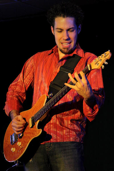 � Copyright 2010 Alan White. All Rights Reserved.