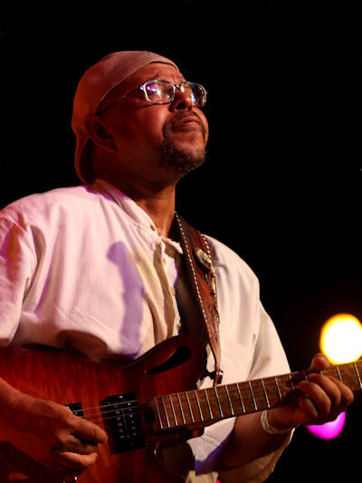 � Copyright 2010 Alan White. All Rights Reserved.