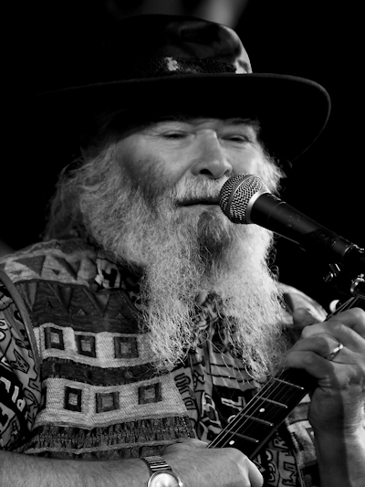 � Copyright 2010 Alan White. All Rights Reserved.